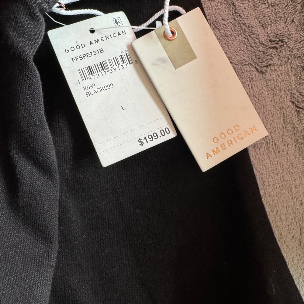 NWT - Good American -‎ Black Short-Sleeve Utility Jumpsuit - Picture 8 of 8